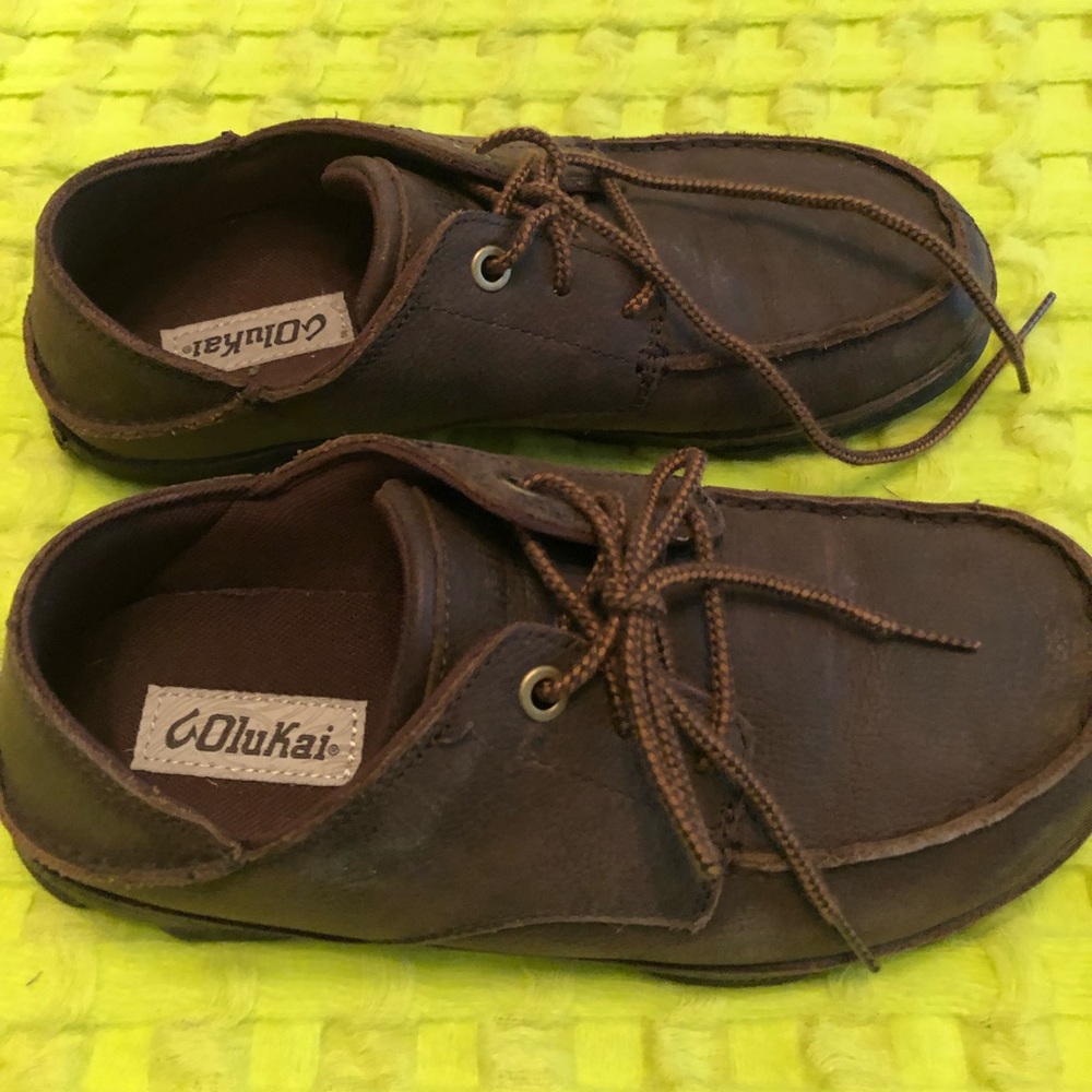 Olukai Hamakua Poko Leather